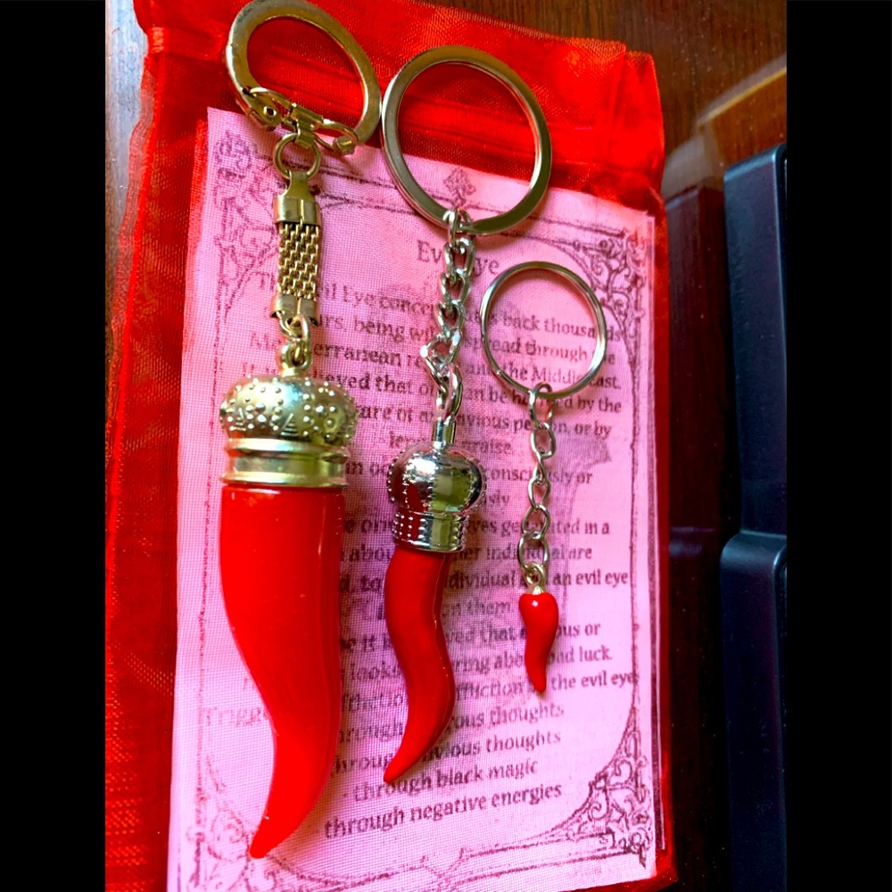ITALIAN RED HORNS SET OF 4 Italian imported